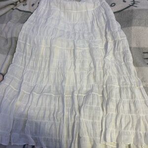 Maxi ruffle white skirt
